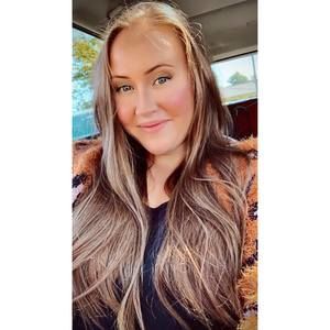 Meet your Posher, Leslie